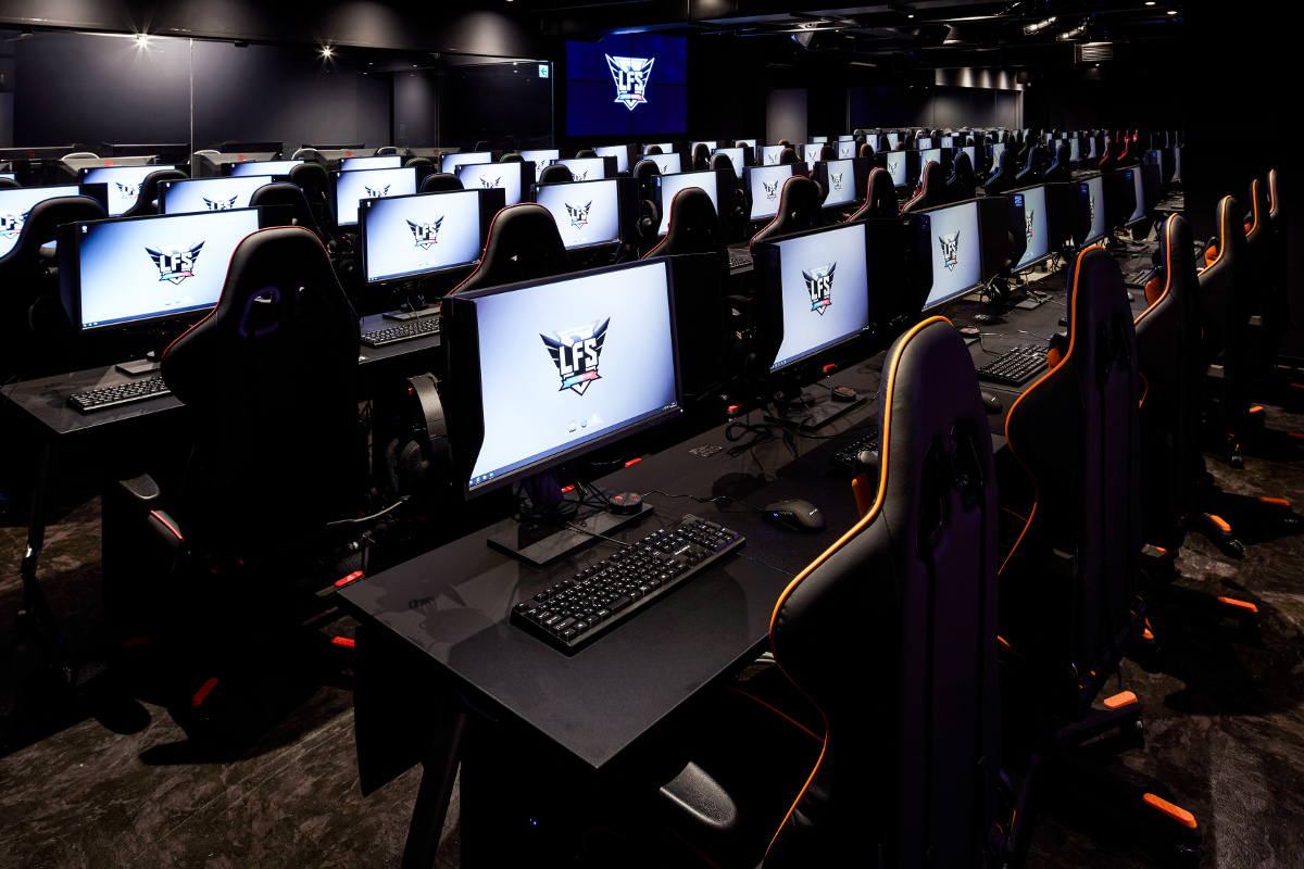 【2023年版】東京の「eスポーツカフェ」店舗情報まとめ eスポーツをはじめよう！